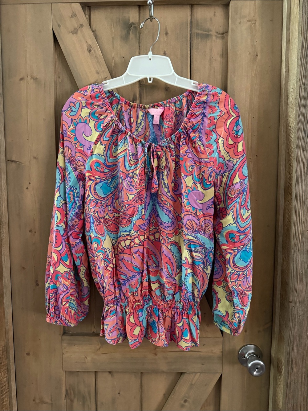 Lilly Pulitzer Silk Blouse
Womens M Pink Blue V-Neck Feelin Groovy Long Sleeve